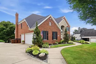 1374 Wexford Ln, Green Township, OH 45233 - Photo 10