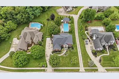 1374 Wexford Lane, Green Township, OH 45233 - Photo 8