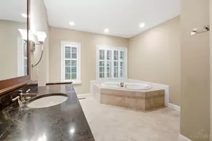 8100 Chinquapin Ln, Indian Hill, OH 45243 - Photo 36