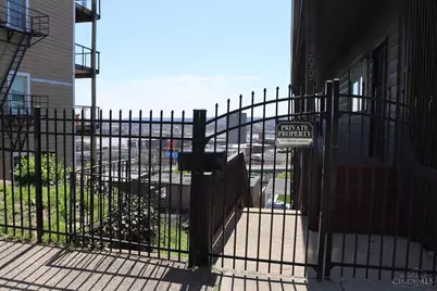 399 Oregon Street, Cincinnati, OH 45202 - Photo 32