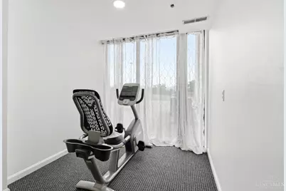 415 Bond Place #4C, Cincinnati, OH 45206 - Photo 64