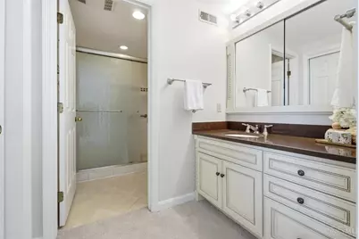 415 Bond Place #4C, Cincinnati, OH 45206 - Photo 28