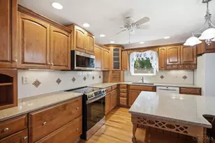 830 Sunderland Dr, Anderson Township, OH 45255 - Photo 14