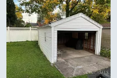 6825 Esther Lane, Madeira, OH 45243 - Photo 22