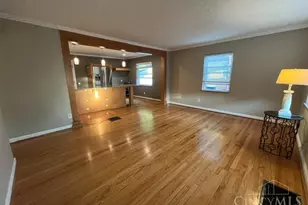 6825 Esther Ln, Madeira, OH 45243 - Photo 4