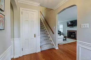34 Forest Ave, Wyoming, OH 45215 - Photo 4