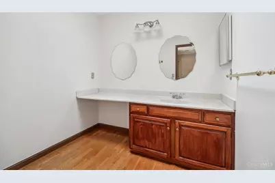 7489 Fitzroy Court, West Chester, OH 45241 - Photo 32