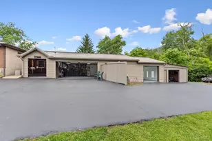4265 Terrace Dr, Union Township, OH 45245 - Photo 2