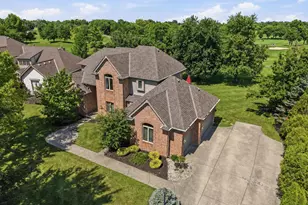 7580 Legendary Ln, West Chester, OH 45069 - Photo 2