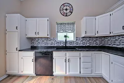 60 Robin Way, Pierce Township, OH 45102 - Photo 14