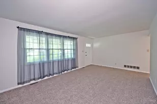 1582 Turquoise Dr, Anderson Township, OH 45255 - Photo 8