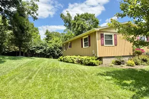 5174 Clearlake Dr, Green Township, OH 45247 - Photo 2