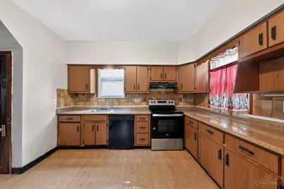 2874 Montana Avenue, Cincinnati, OH 45211 - Photo 4