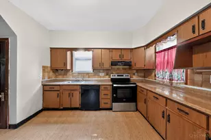 2874 Montana Ave, Cincinnati, OH 45211 - Photo 4