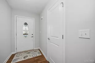 724 Villa Ct, Trenton, OH 45067 - Photo 2