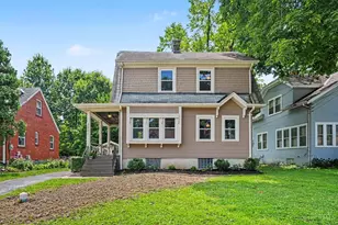 3801 S Berkley Cir, Silverton, OH 45236 - Photo 2