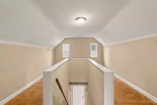 4306 Homelawn Ave, Green Township, OH 45211 - Photo 12