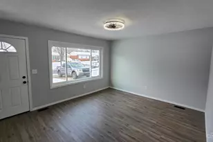 11518 Raphael Pl, Forest Park, OH 45240 - Photo 2