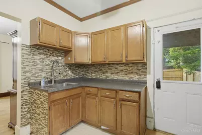 3070 Wardall Avenue, Cincinnati, OH 45211 - Photo 14