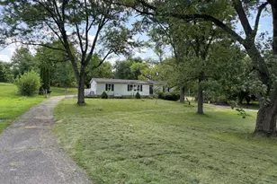 8820 Butler Warren Rd, Deerfield Township, OH 45040 - Photo 2