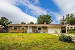 105 Gwen Ln, Trenton, OH 45067 - Photo 2