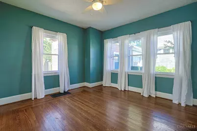 2555 Ridgeland Place, Cincinnati, OH 45212 - Photo 10