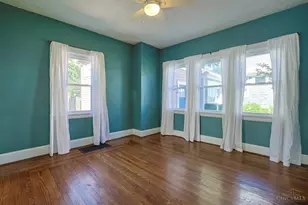 2555 Ridgeland Pl, Cincinnati, OH 45212 - Photo 10