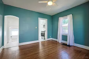2555 Ridgeland Pl, Cincinnati, OH 45212 - Photo 12