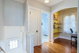 2555 Ridgeland Pl, Cincinnati, OH 45212 - Photo 18
