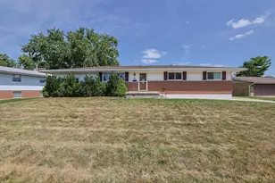 1061 Cottage Ct Dr, Fairborn, OH 45324 - Photo 1