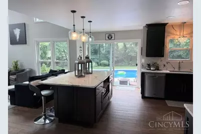 8375 Brownsboro Place, Cincinnati, OH 45255 - Photo 12