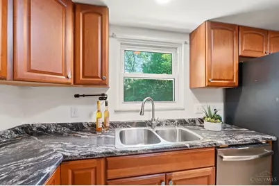 9062 Fontainebleau Terrace, Cincinnati, OH 45231 - Photo 14