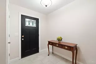 9062 Fontainebleau Terrace, Springfield Township, OH 45231 - Photo 4