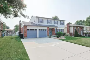 256 Sebastian Ct, Delhi Township, OH 45238 - Photo 2