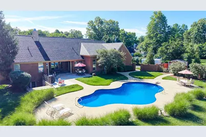 8000 Chinquapin Lane, Indian Hill, OH 45243 - Photo 2