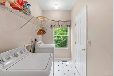 1293 McGuffey Lane, Union Township, OH 45103 - Photo 22