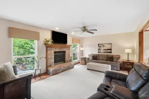 5096 Elk Fairways Dr, Liberty Township, OH 45011 - Photo 10