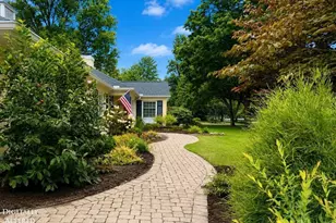 6780 Camaridge Ln, Indian Hill, OH 45243 - Photo 2