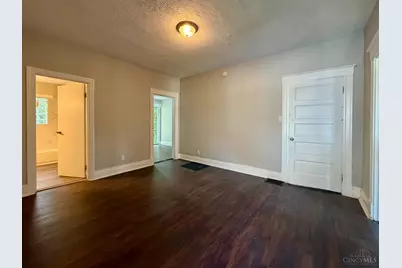 1179 Atwood Avenue, Cincinnati, OH 45224 - Photo 6