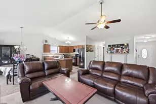 10319 Fay Ln, Colerain Township, OH 45251 - Photo 6