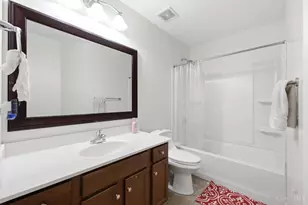 10319 Fay Ln, Colerain Township, OH 45251 - Photo 12