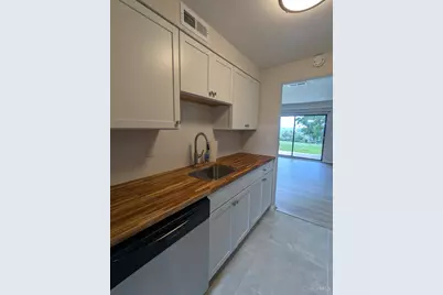 355 Grand Avenue #105, Cincinnati, OH 45205 - Photo 4
