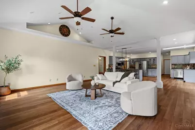 837 Leslie Drive, Washington Township, OH 45177 - Photo 22