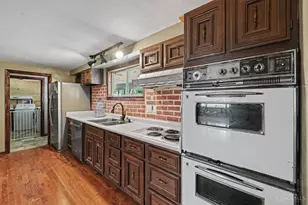 1649 Main Street W, Lewis Township, OH 45119 - Photo 8