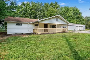 1649 Main Street W, Lewis Township, OH 45119 - Photo 4