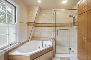 5922 Winton Ridge Ln, Cincinnati, OH 45232 - Photo 36