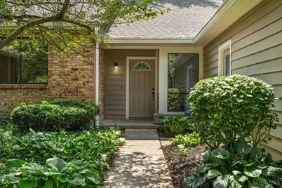 19 Evergreen Circle, Wyoming, OH 45215 - Photo 2