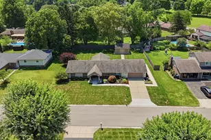 1080 Heathshire Dr, Centerville, OH 45459 - Photo 6