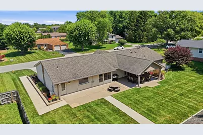 1080 Heathshire Drive, Centerville, OH 45459 - Photo 8