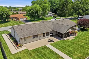 1080 Heathshire Dr, Centerville, OH 45459 - Photo 8